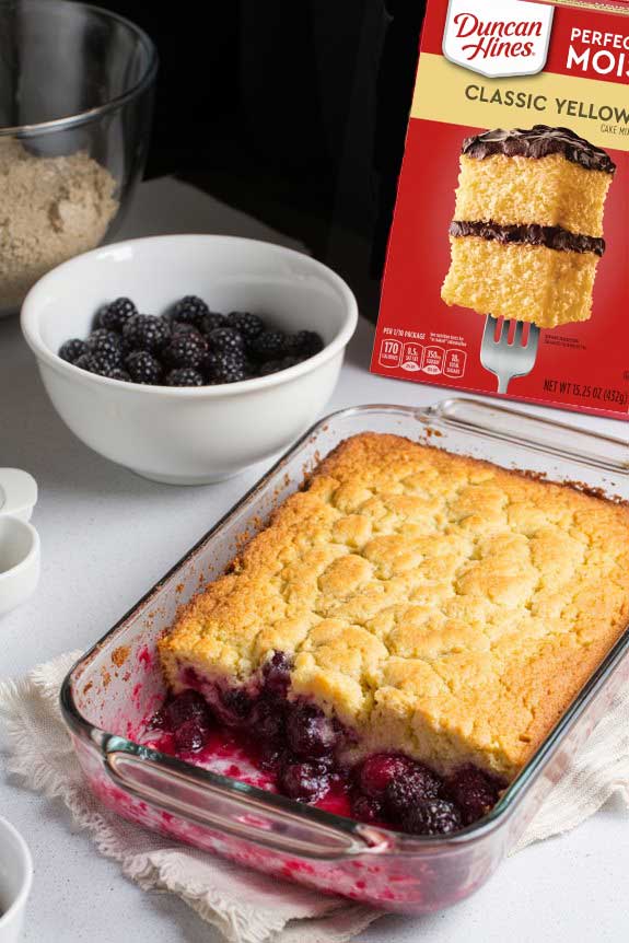 fruit_dump_cake_recipe_o6x5e
